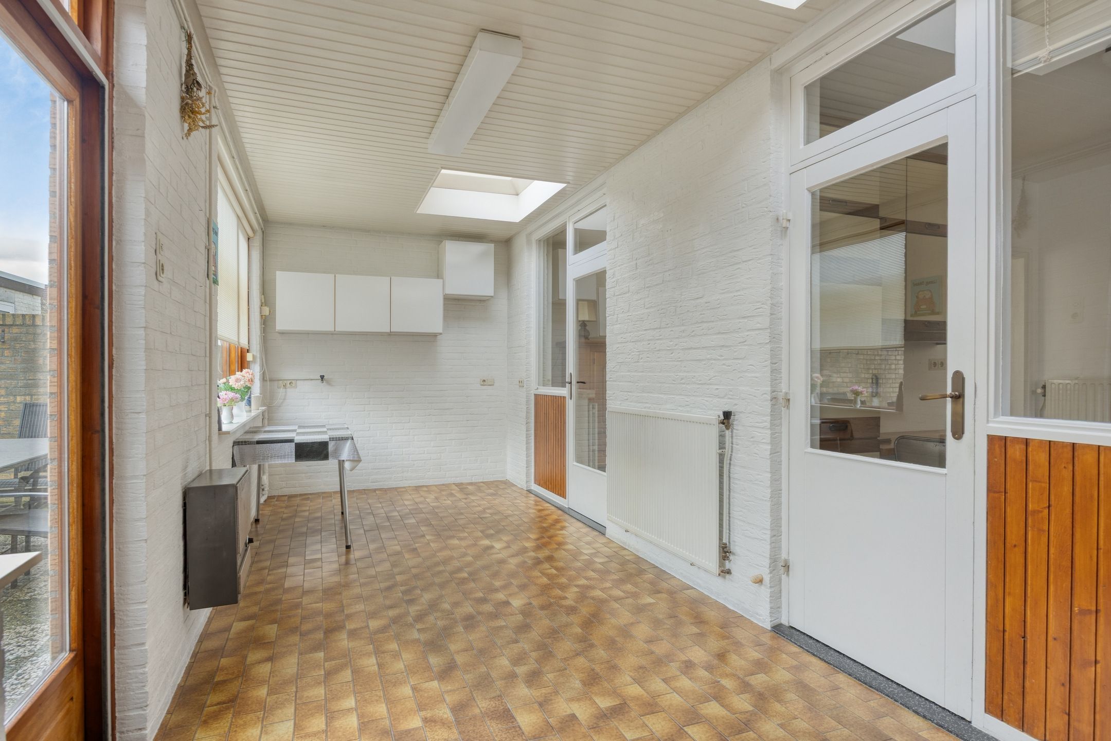 Spacious semi-detached house with garage and garden room in peaceful Amby — 12