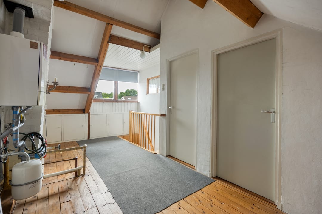Spacious semi-detached house with garage and garden room in peaceful Amby — 28