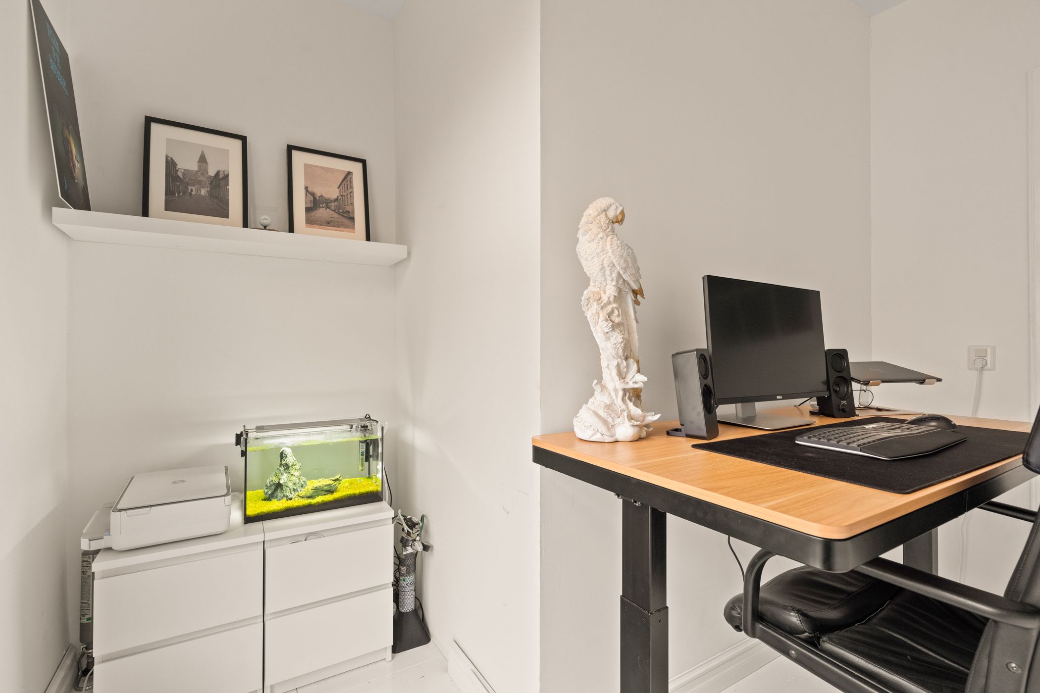 Historic Townhouse with Modern Luxury and Rooftop Terrace — 42
