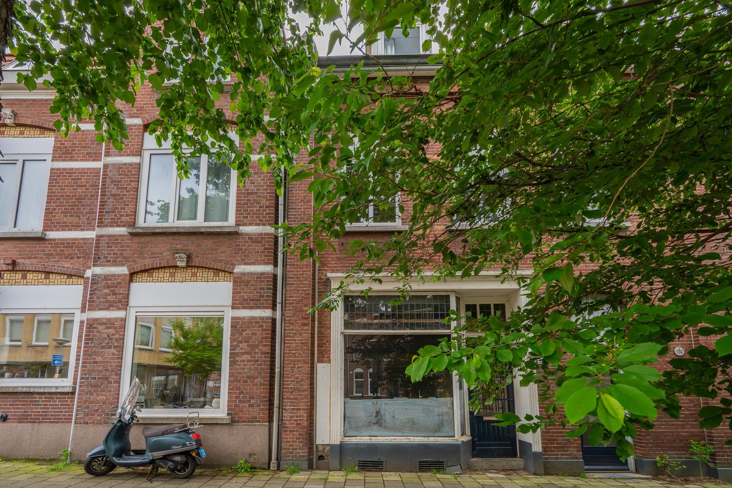 Photo 5 of Herungerstraat 2-A
