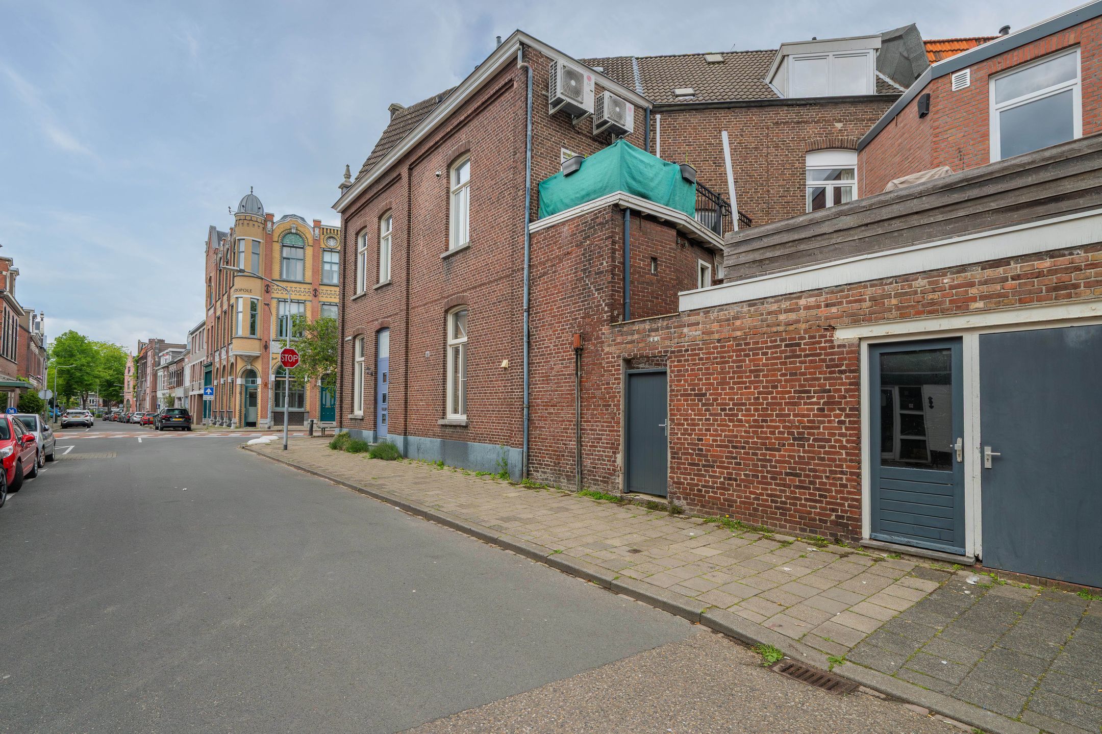 Photo 15 of Herungerstraat 2-A