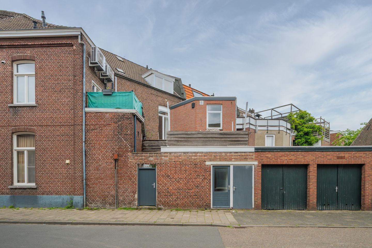 Photo 14 of Herungerstraat 2-A