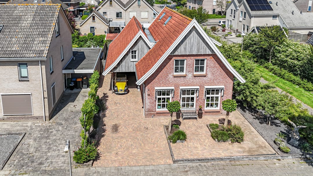 Maison détachée spacieuse avec garage près de la nature à Vollenhove