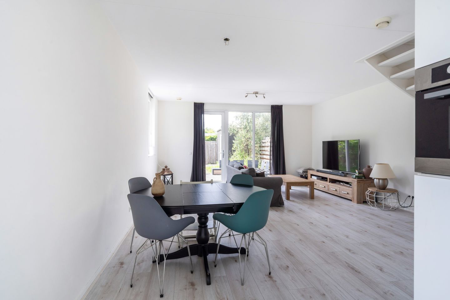 Spacious Corner Home with Sunny West-Facing Garden in Quiet Gouda Neighborhood — 14