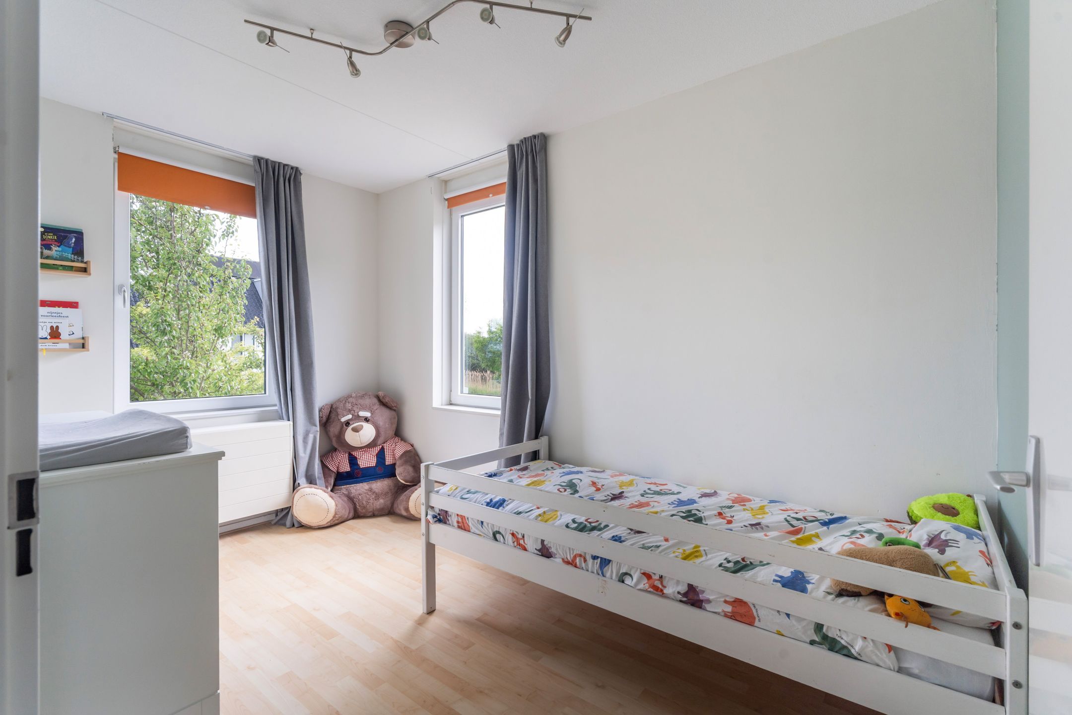 Spacious Corner Home with Sunny West-Facing Garden in Quiet Gouda Neighborhood — 27