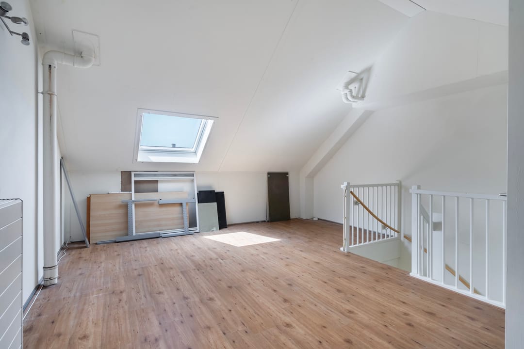Spacious Corner Home with Sunny West-Facing Garden in Quiet Gouda Neighborhood — 41