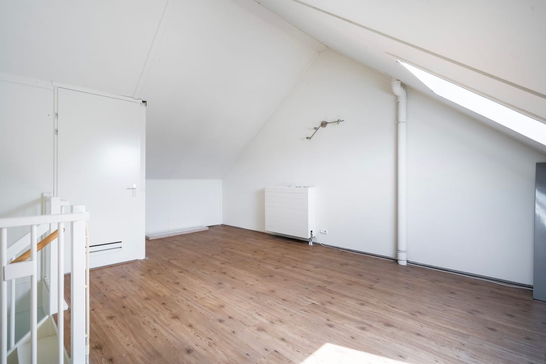 Spacious Corner Home with Sunny West-Facing Garden in Quiet Gouda Neighborhood — 43