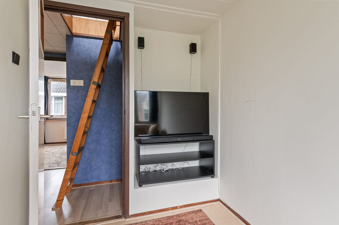 Photo 22 of Geweerstraat 14