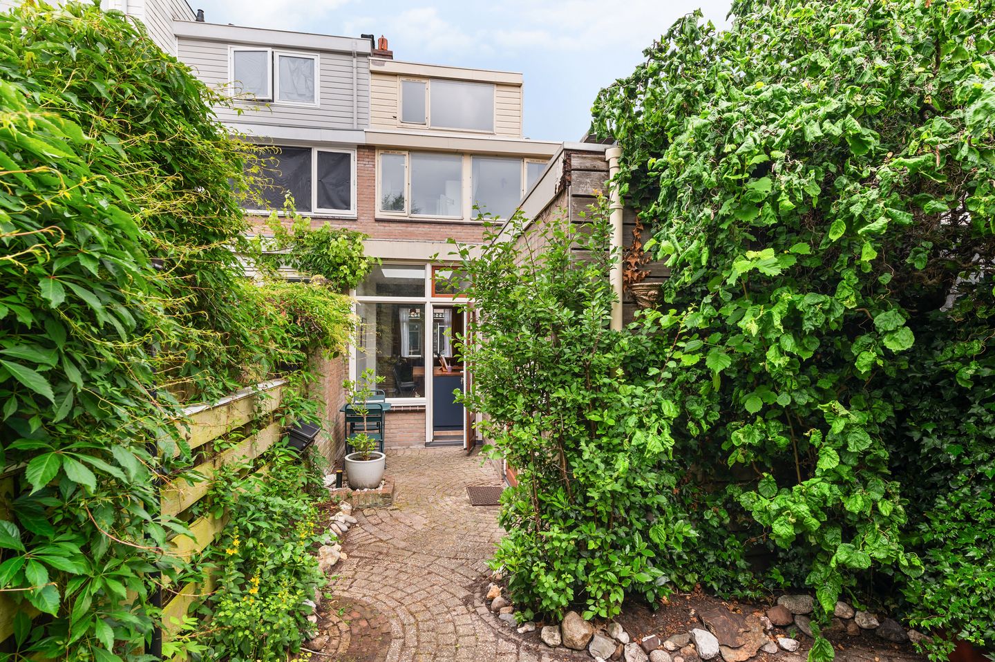Photo 19 of Geweerstraat 14