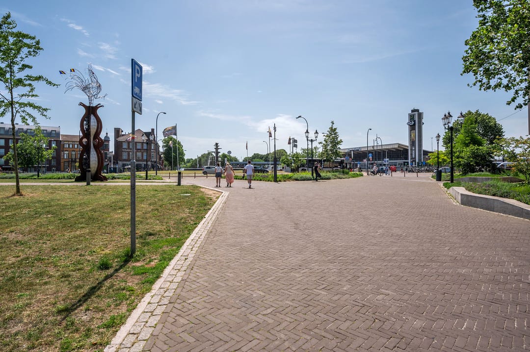 Spacious Apartment with Museum Views and Two Balconies in Central Venlo — 23
