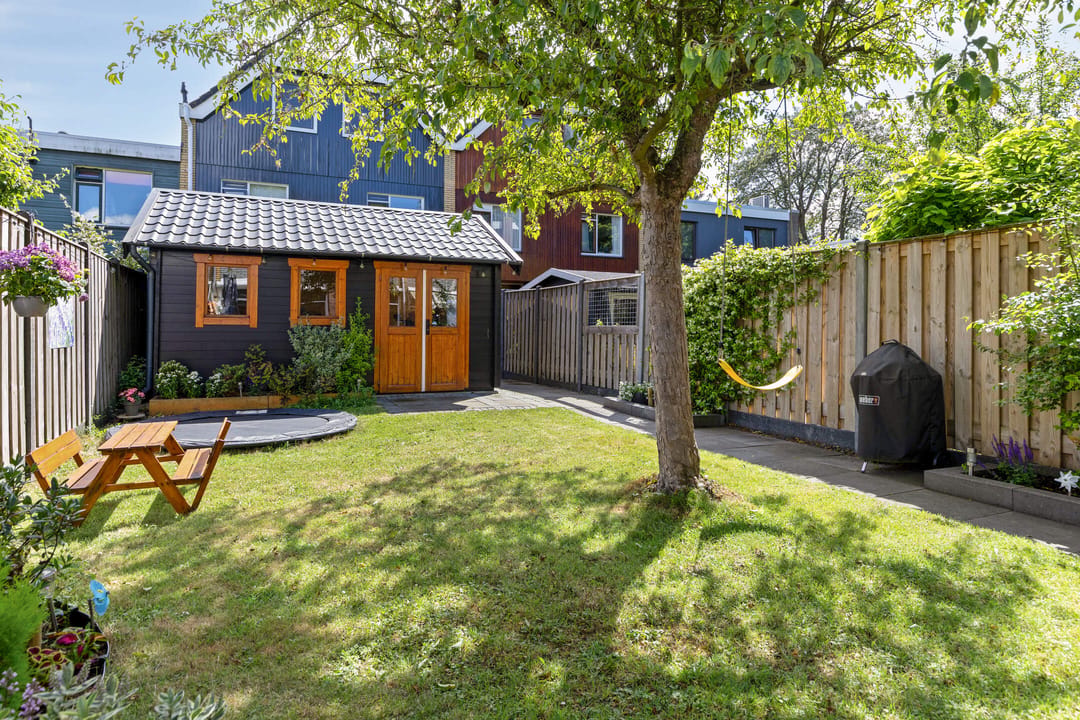 Move-in Ready Family Home with Deep South-Facing Garden and Spacious Shed — 17