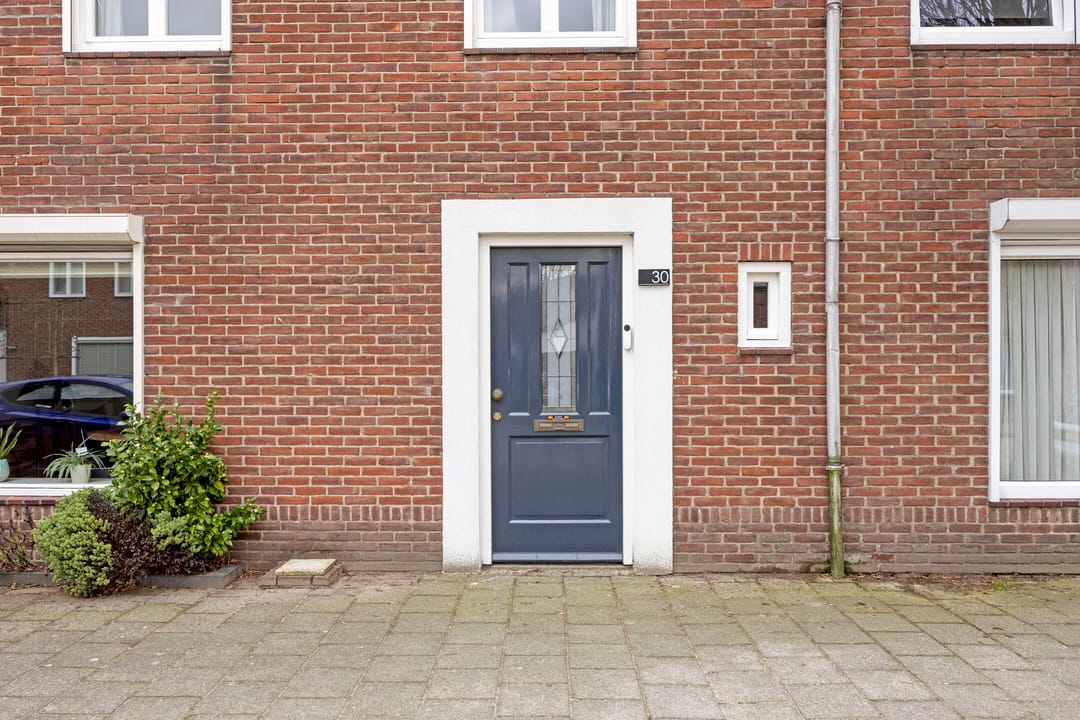 Spacious Terraced Home with Deep Garden in Sint-Oedenrode Center — 7