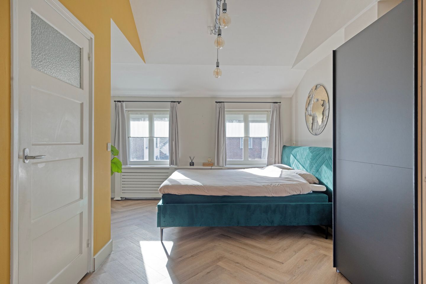 Spacious Terraced Home with Deep Garden in Sint-Oedenrode Center — 34