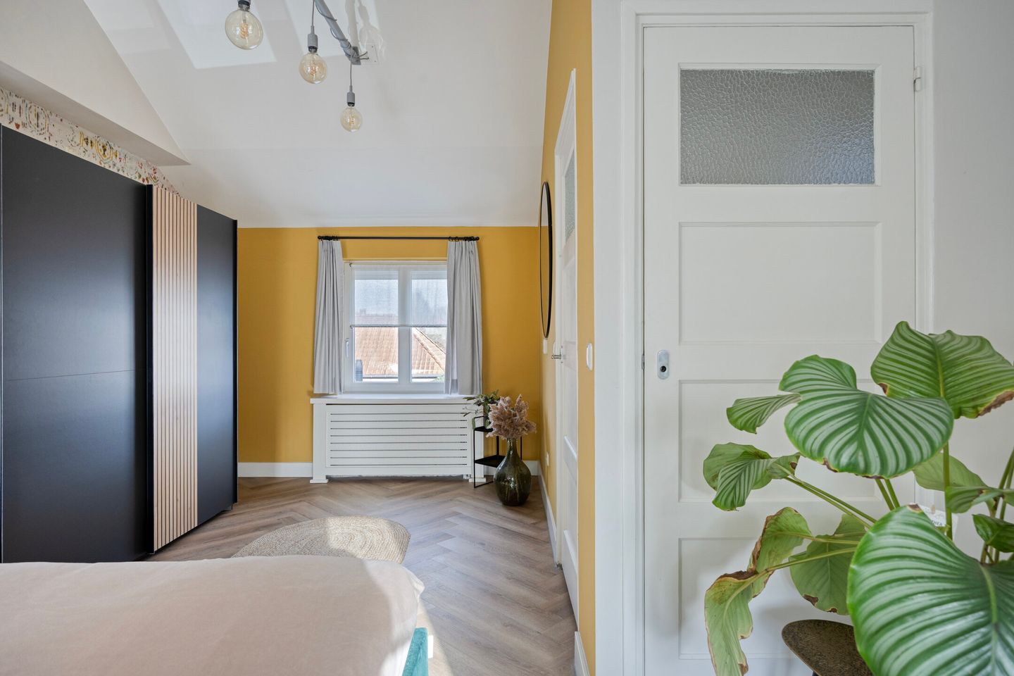 Spacious Terraced Home with Deep Garden in Sint-Oedenrode Center — 35