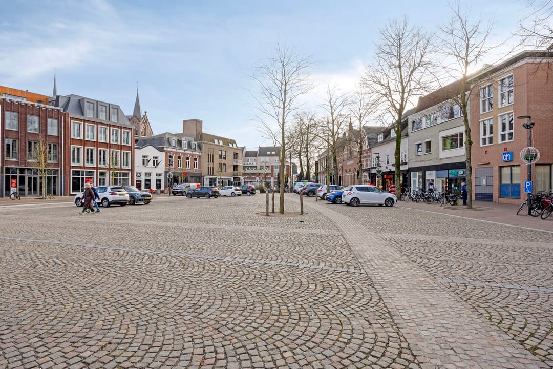 Spacious Terraced Home with Deep Garden in Sint-Oedenrode Center — 52