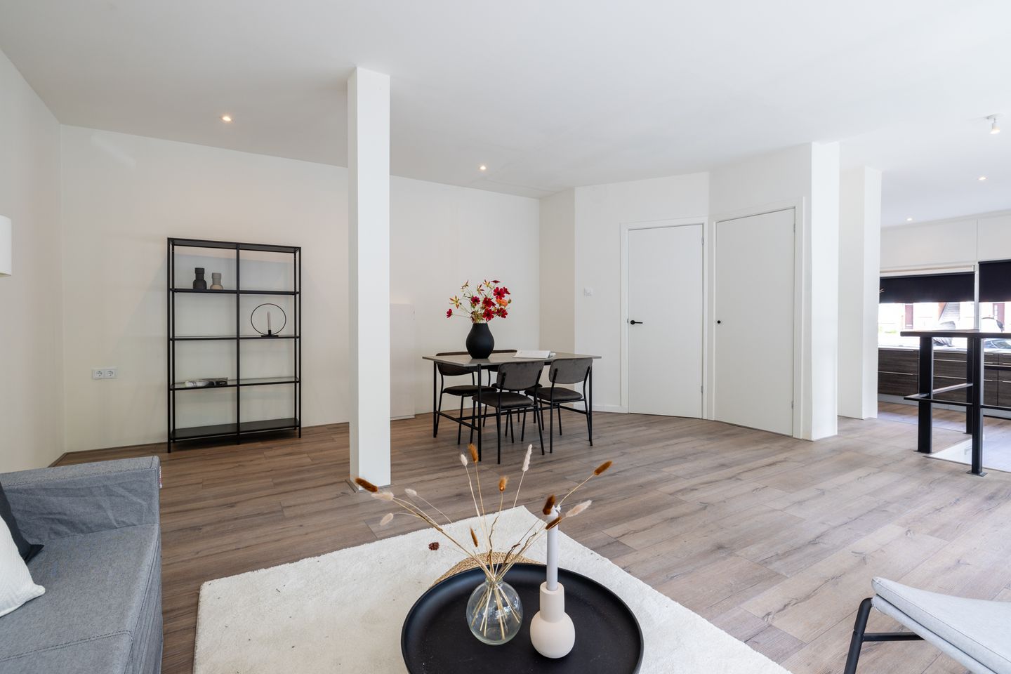 Renovated Four-Room Apartment with Spacious Layout in Popular Rotterdam Neighborhood — 10