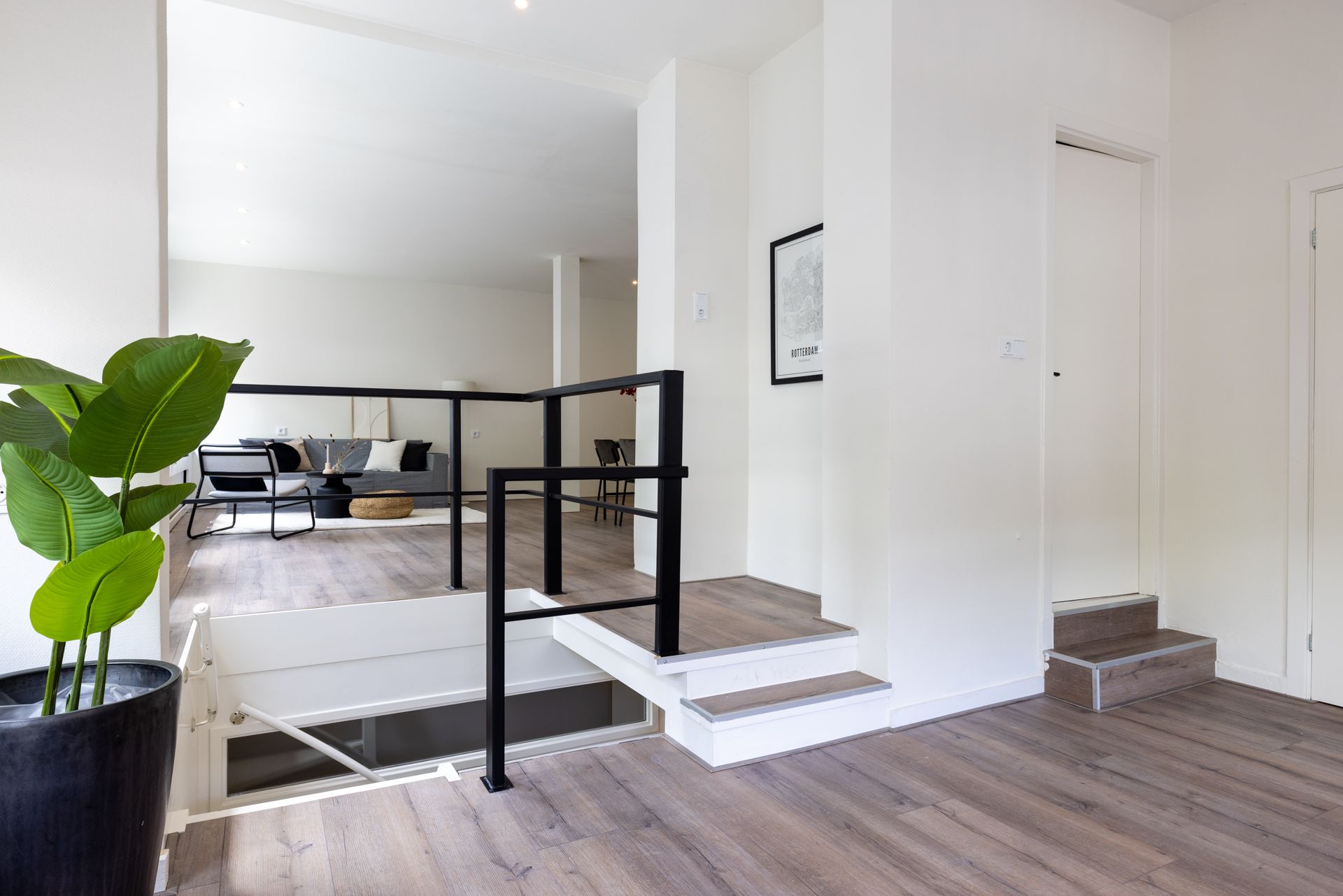 Renovated Four-Room Apartment with Spacious Layout in Popular Rotterdam Neighborhood — 15
