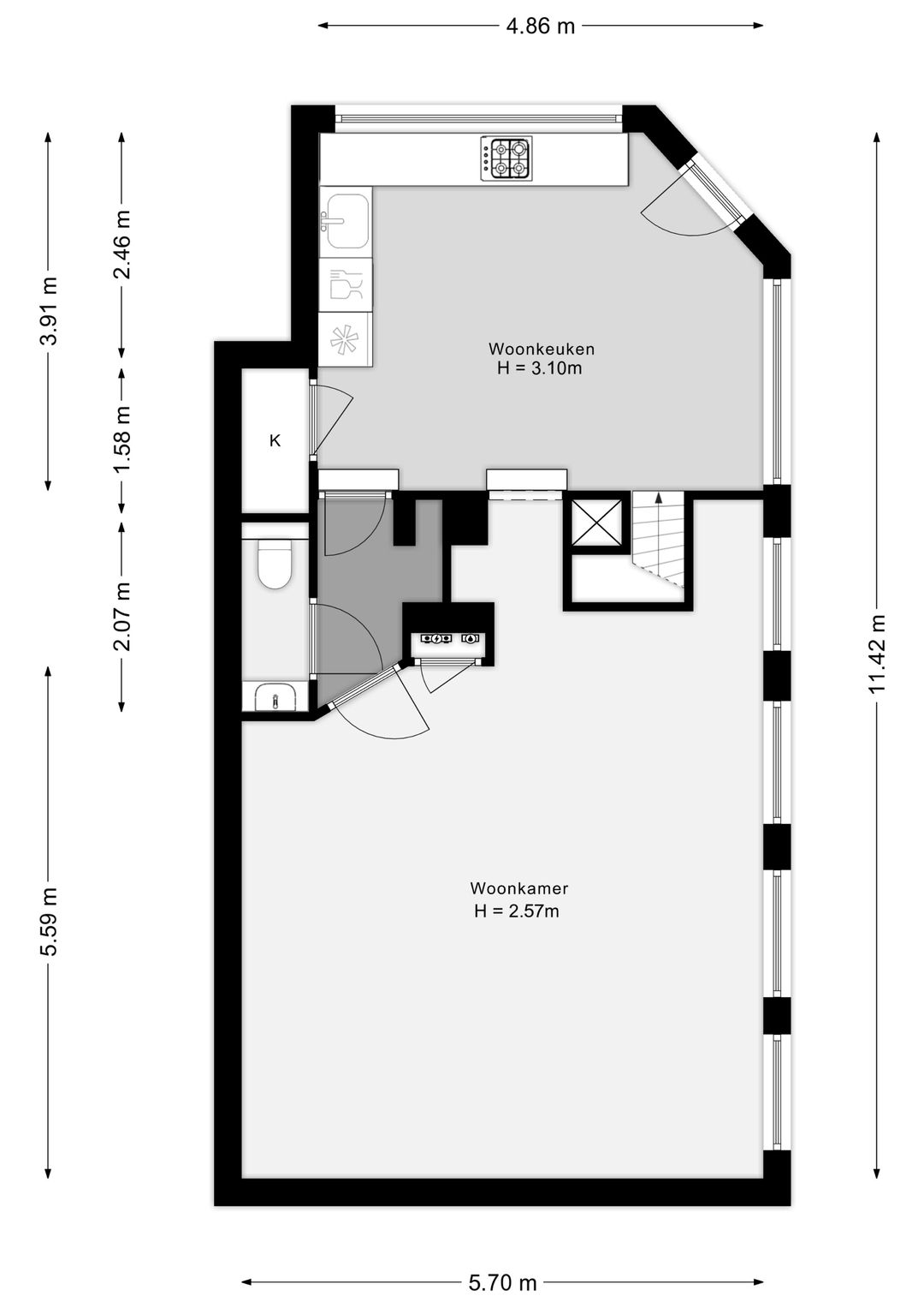 Renovated Four-Room Apartment with Spacious Layout in Popular Rotterdam Neighborhood — 23