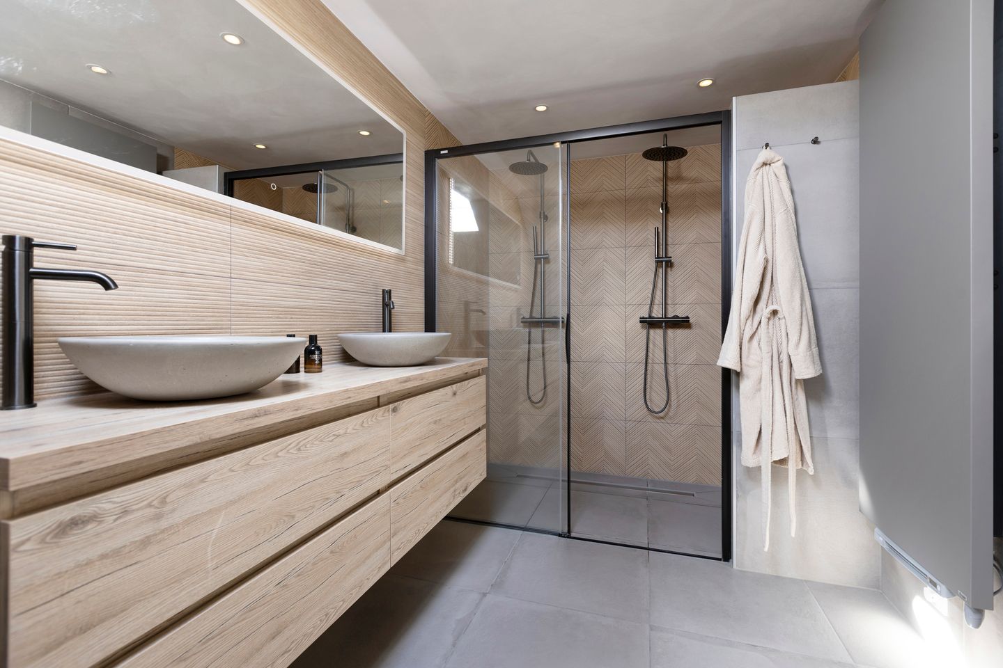 Character Detached Home with Luxury Outdoor Living and Flexible Layout — 34