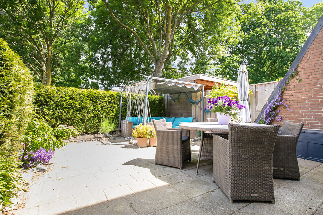 Family Home with Private Parking in Child-Friendly Linquenda Neighborhood — 28