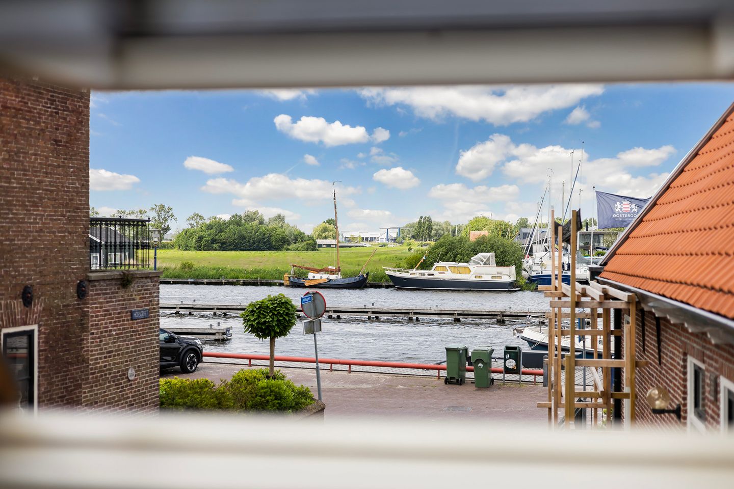 Charming Detached Home in Historic Grou Near the Harbor — 25