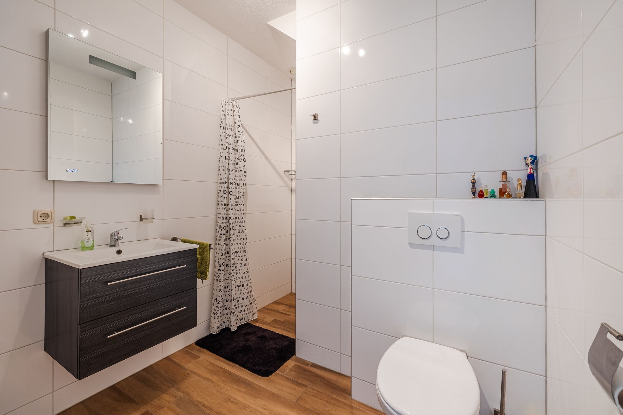 Photo 42 of Heemserveldweg 1-B