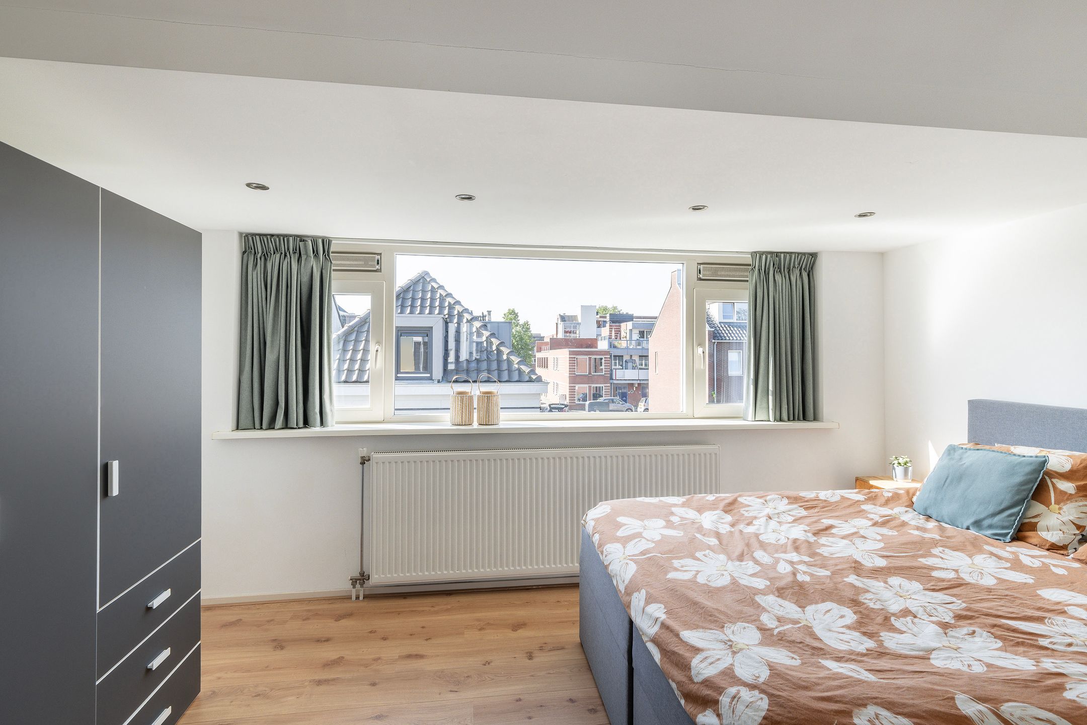 Charming 1885 Terraced Home with Modern Comforts in Oostwijk — 24