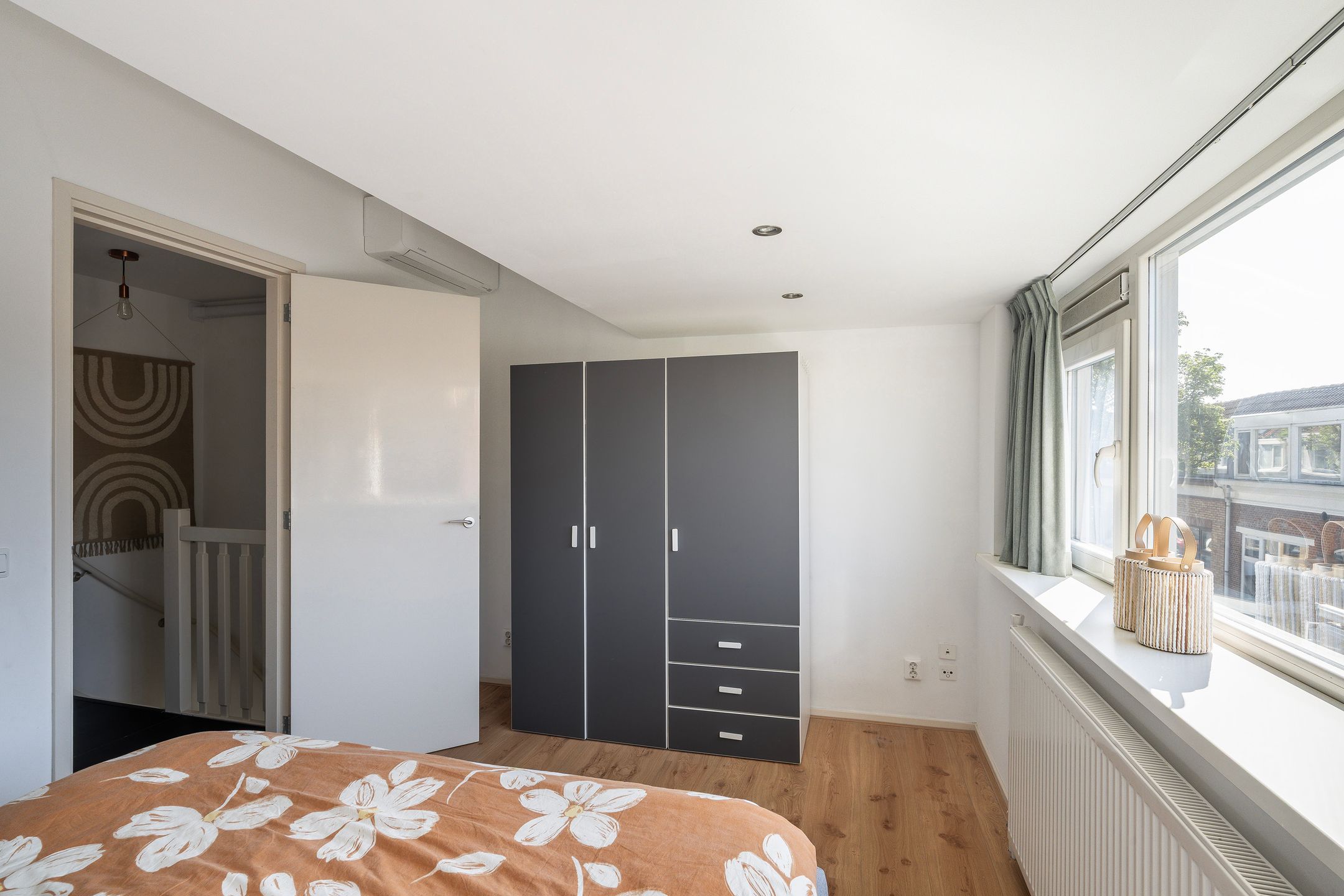 Charming 1885 Terraced Home with Modern Comforts in Oostwijk — 27
