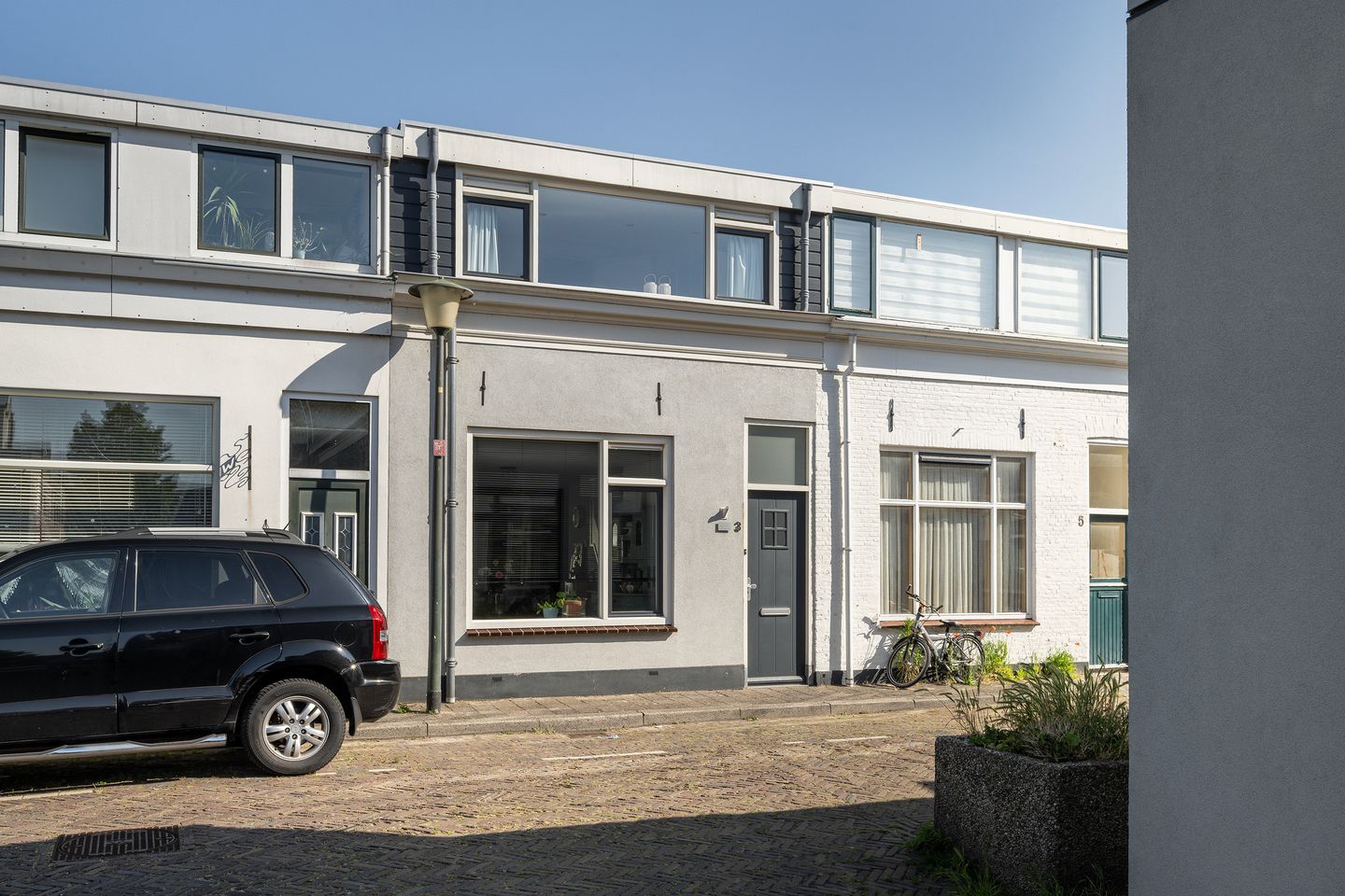 Charming 1885 Terraced Home with Modern Comforts in Oostwijk — 34