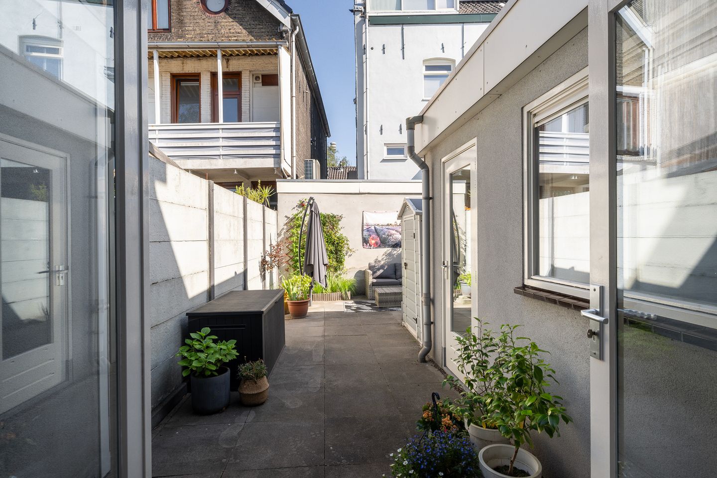 Charming 1885 Terraced Home with Modern Comforts in Oostwijk — 19