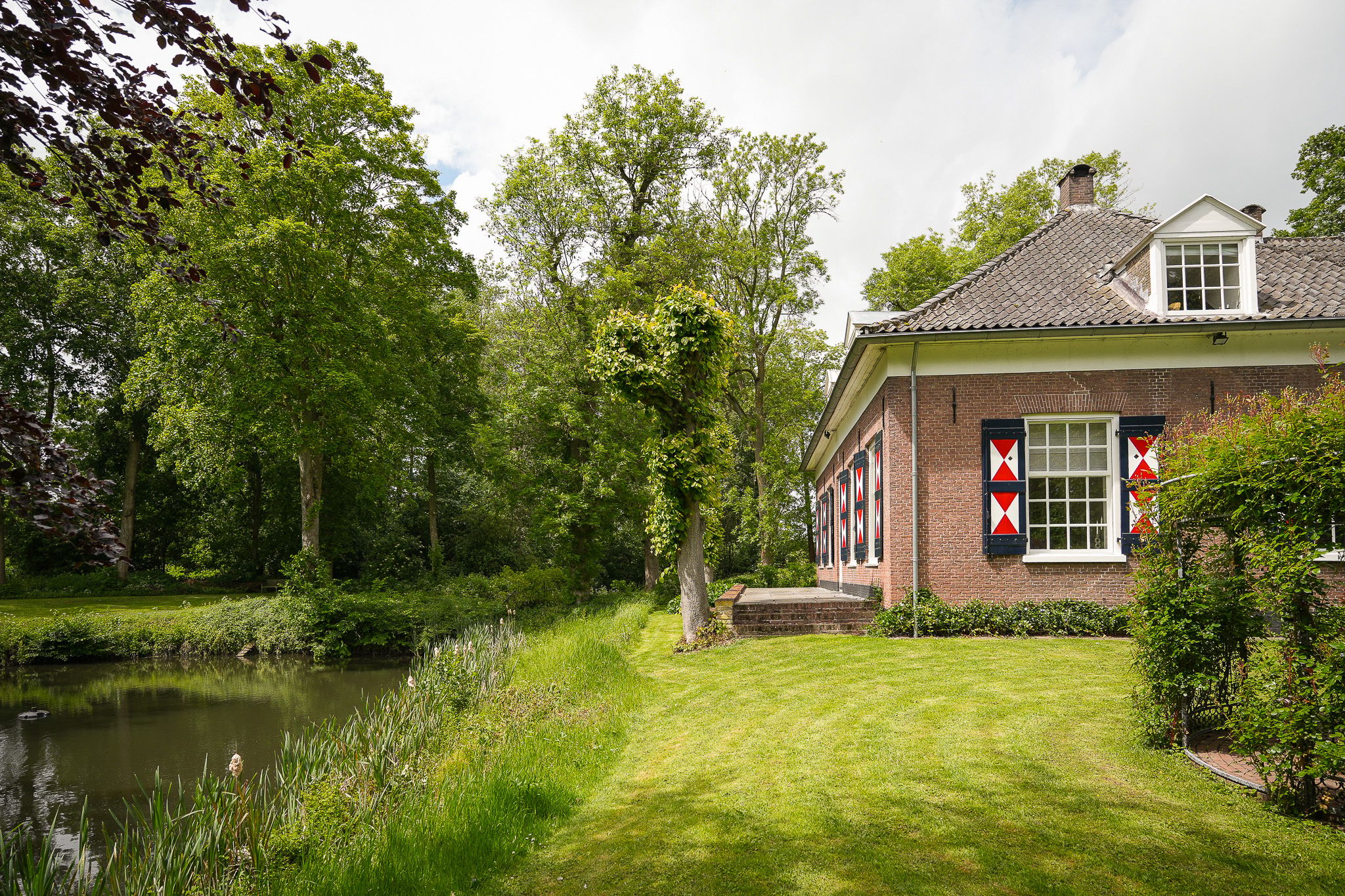 Photo 54 of Achterstraat 11