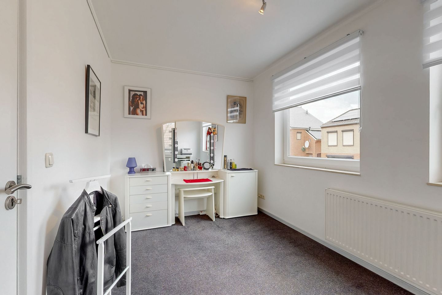 Modern Semi-Detached Home with Ibiza-Style Garden and Guest Studio in Kerkrade — 19