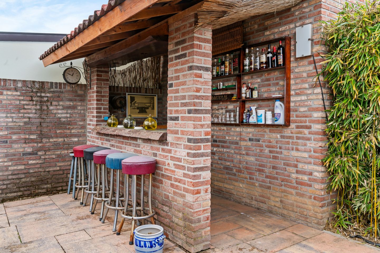 Modern Semi-Detached Home with Ibiza-Style Garden and Guest Studio in Kerkrade — 35