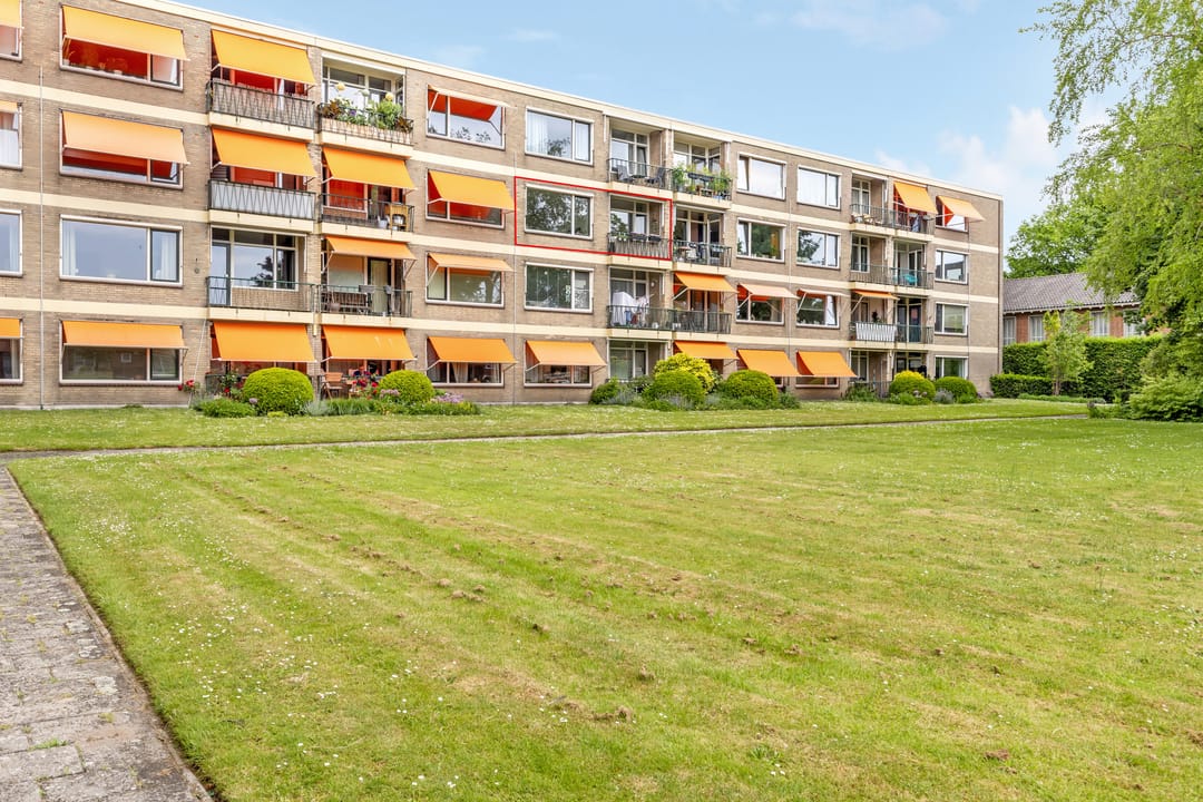 Bright 2-Room Apartment with Sunny Balcony in Hilversum-Zuid — 22