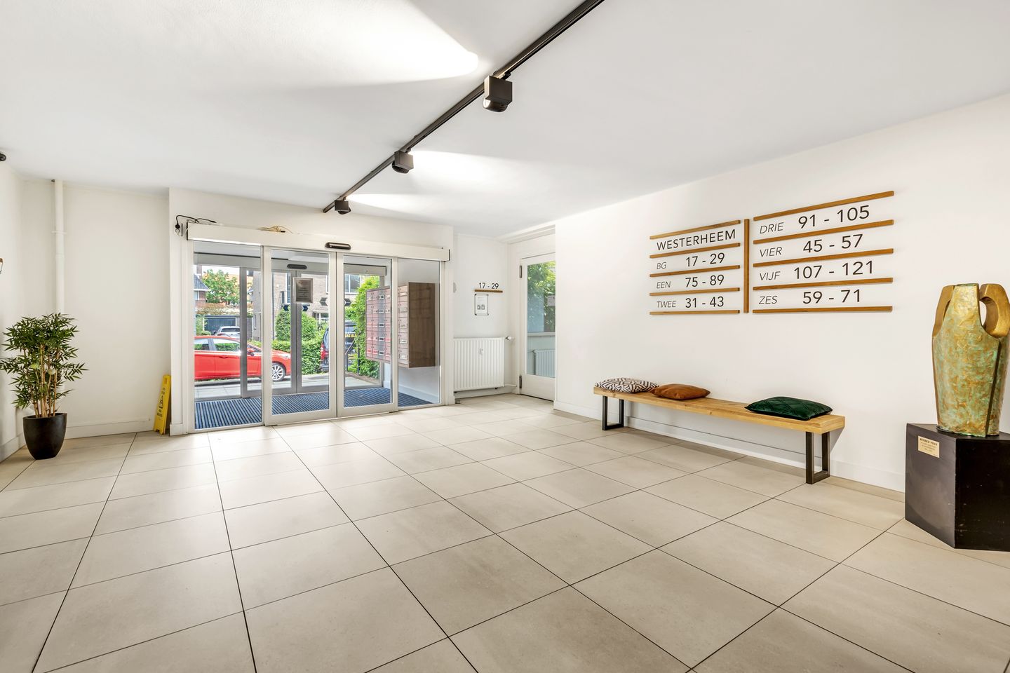 Bright 2-Room Apartment with Sunny Balcony in Hilversum-Zuid — 19