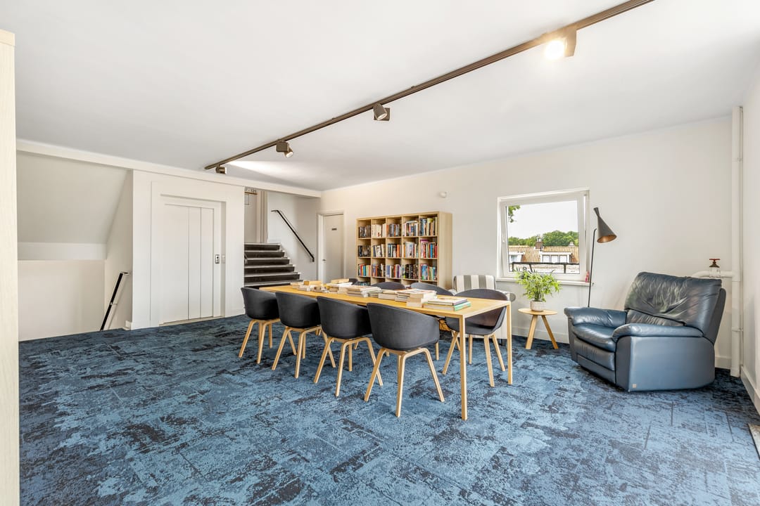 Bright 2-Room Apartment with Sunny Balcony in Hilversum-Zuid — 17