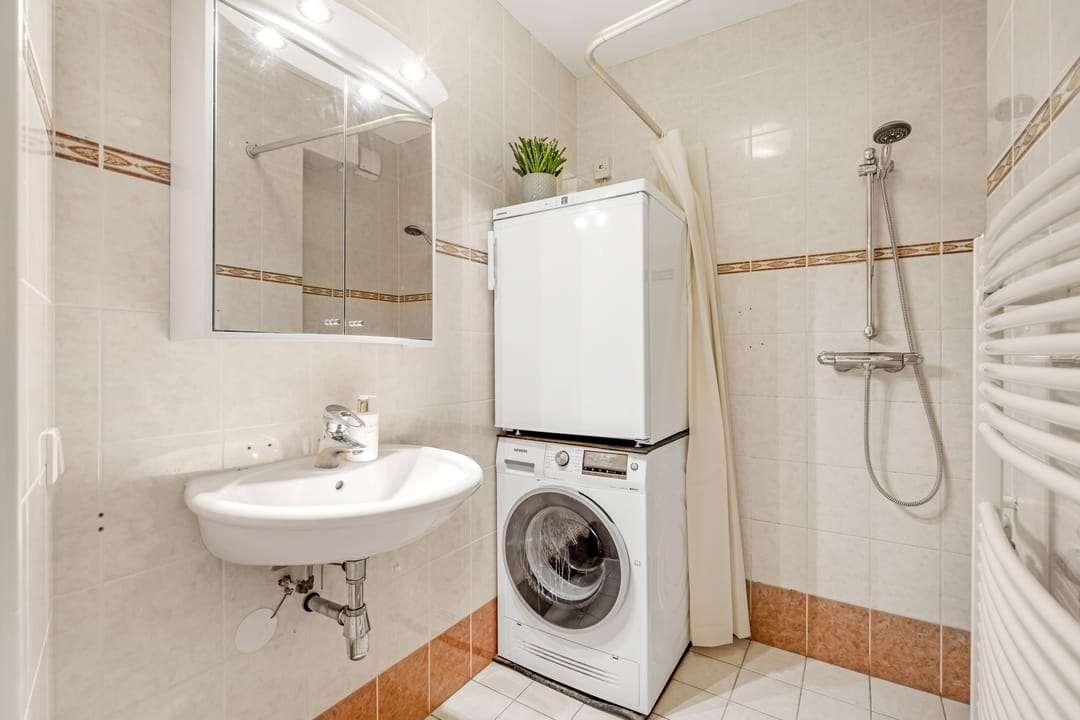 Bright 2-Room Apartment with Sunny Balcony in Hilversum-Zuid — 13