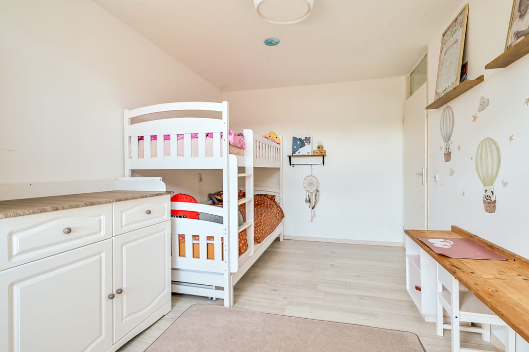 Spacious Terraced Home with Two Dormers and Private Parking in Quiet Lelystad Neighborhood — 23