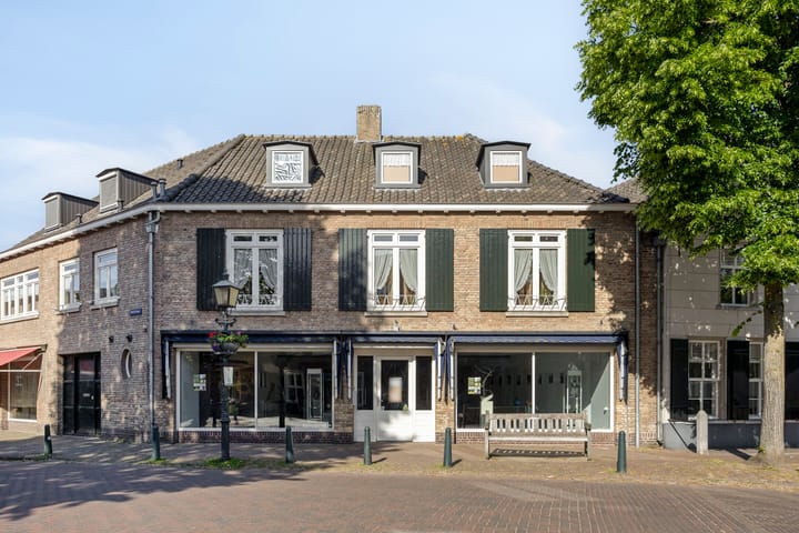 Markt 10, Oirschot