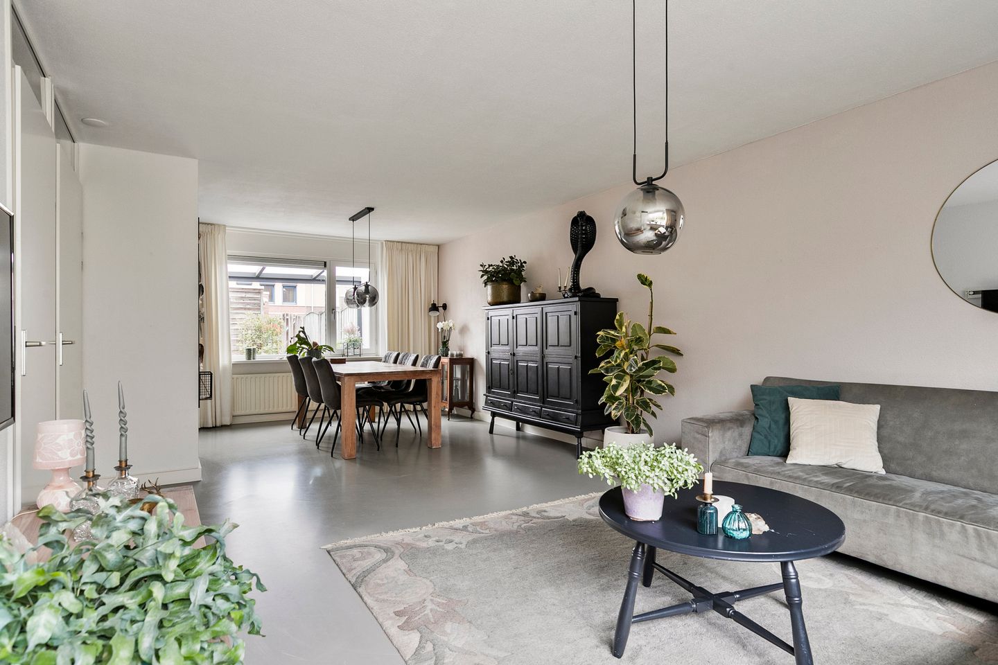 Modern Family Home with Solar Panels and Terrace Enclosure in Kronehoef — 14