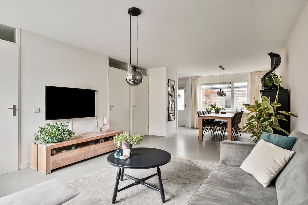 Modern Family Home with Solar Panels and Terrace Enclosure in Kronehoef — 13