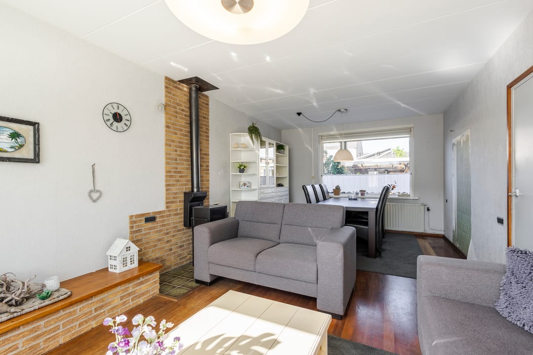 Photo 8 of van Brederodestraat 6