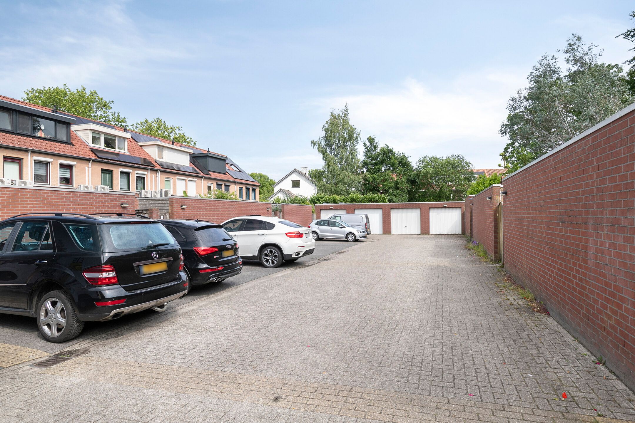 Modern Family Home with Solar Panels and Terrace Enclosure in Kronehoef — 42