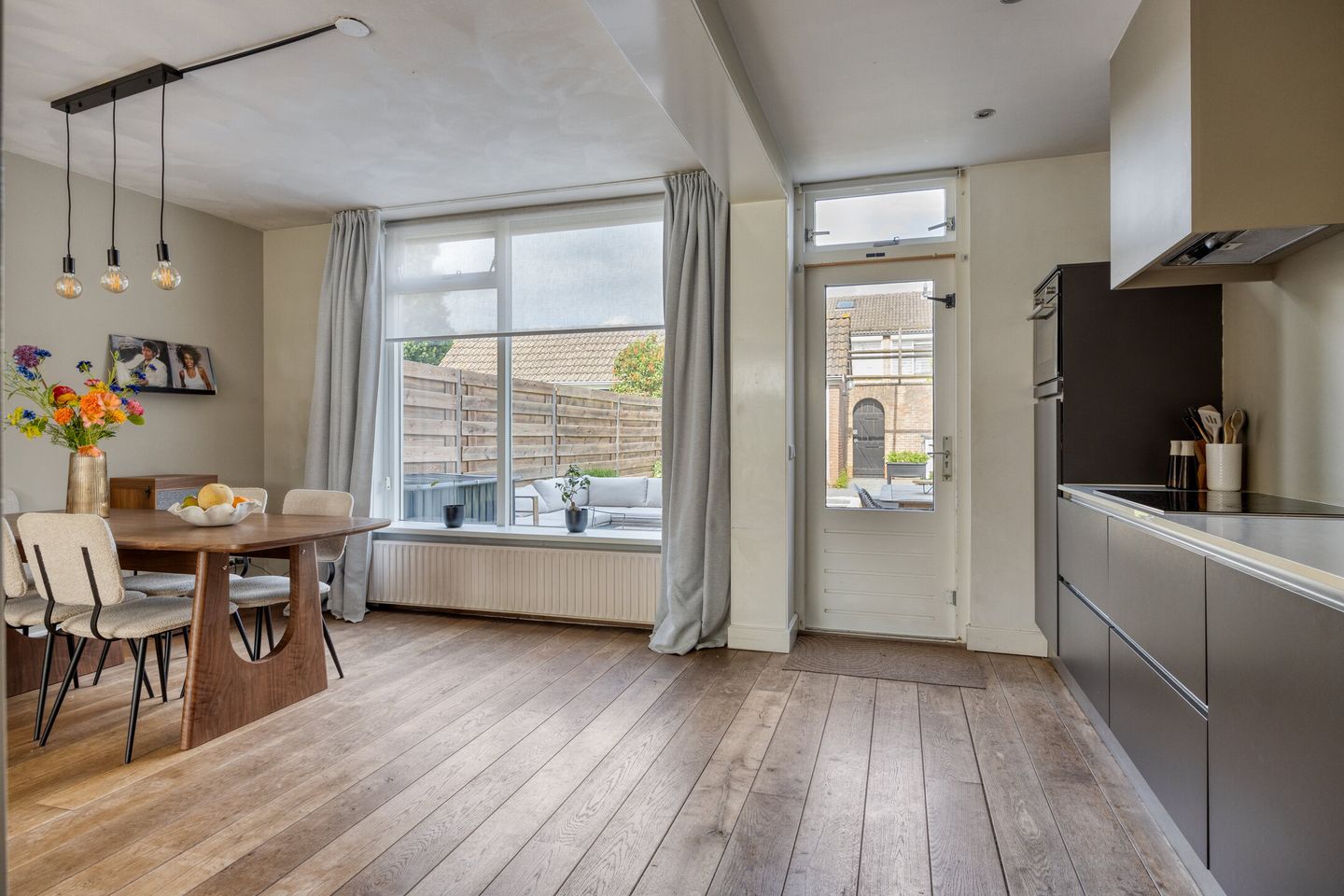 Move-in Ready Terraced Home with Deep Garden in Family-Friendly Lopik — 10