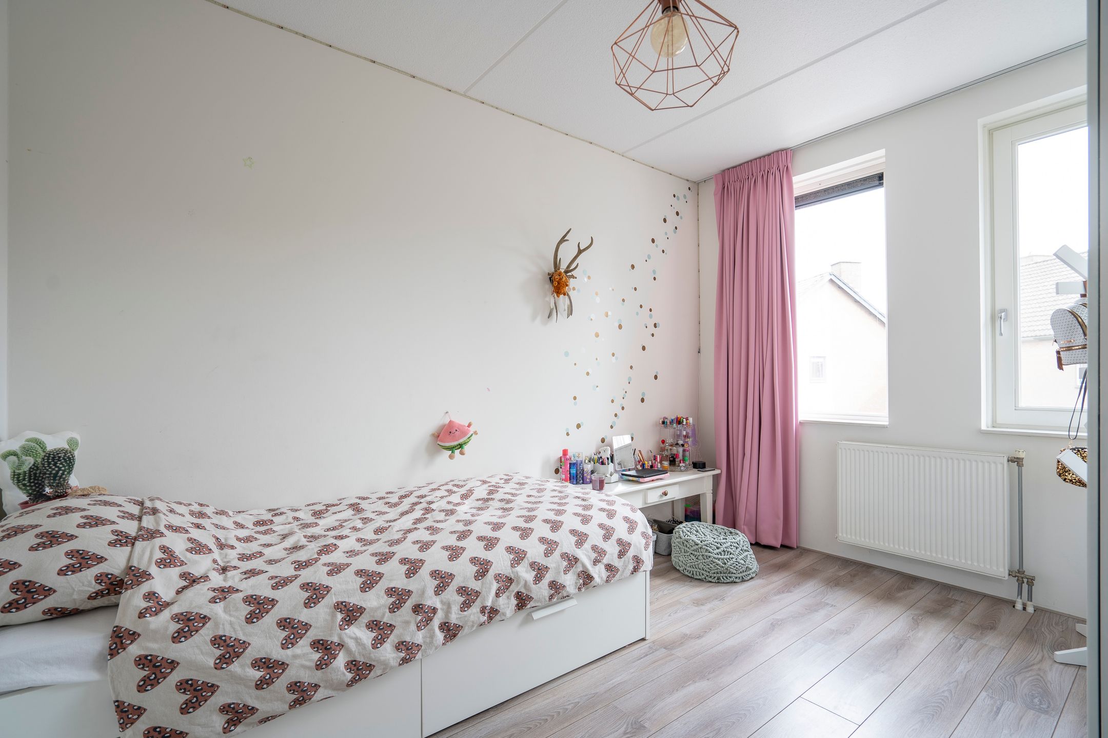 Light-Filled Family Home with Four Bedrooms in Gorinchem — 15