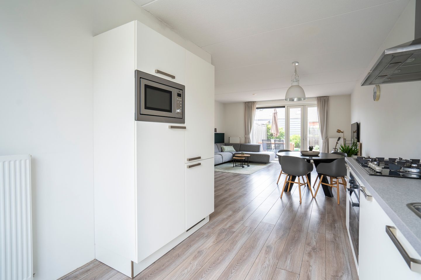 Light-Filled Family Home with Four Bedrooms in Gorinchem — 10