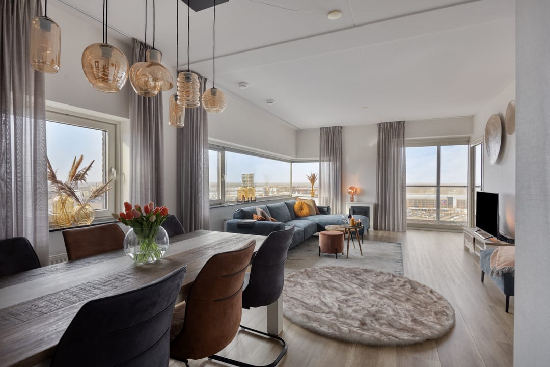 Modern Ninth Floor Apartment with Panoramic Views in Roermond — 31