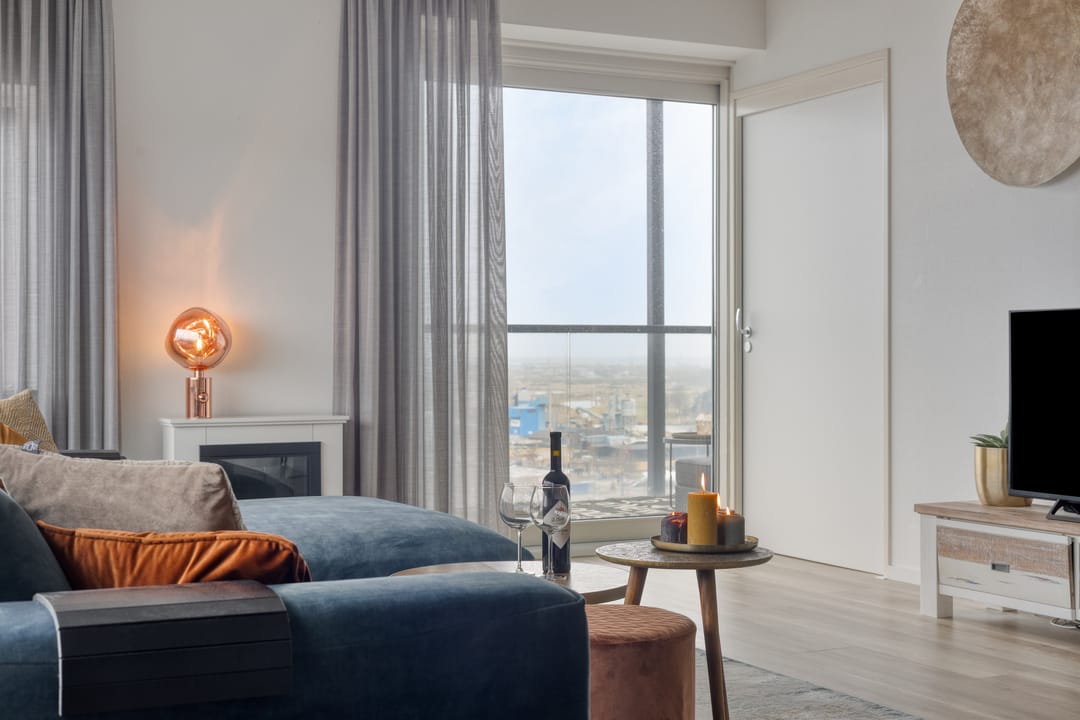 Modern Ninth Floor Apartment with Panoramic Views in Roermond — 23