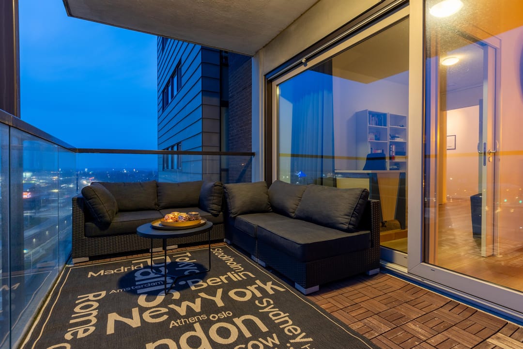 Modern Ninth Floor Apartment with Panoramic Views in Roermond — 37