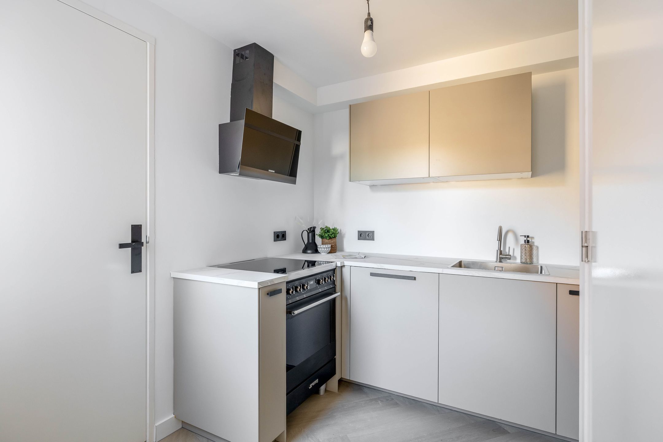 Renovated Ground Floor Apartment with Private Garden in Central Axel — 15